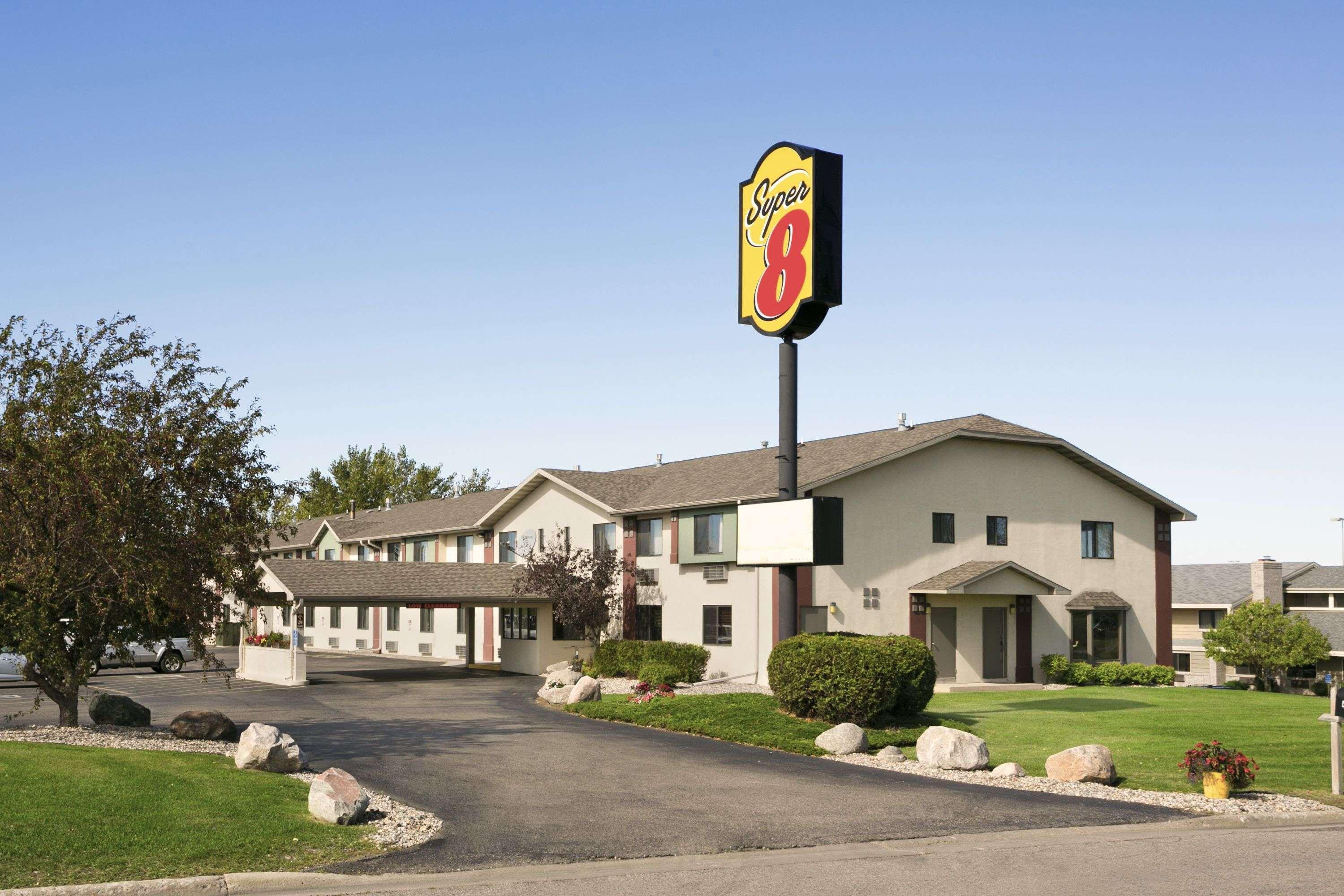Super 8 By Wyndham Alexandria Mn Motel Exterior foto